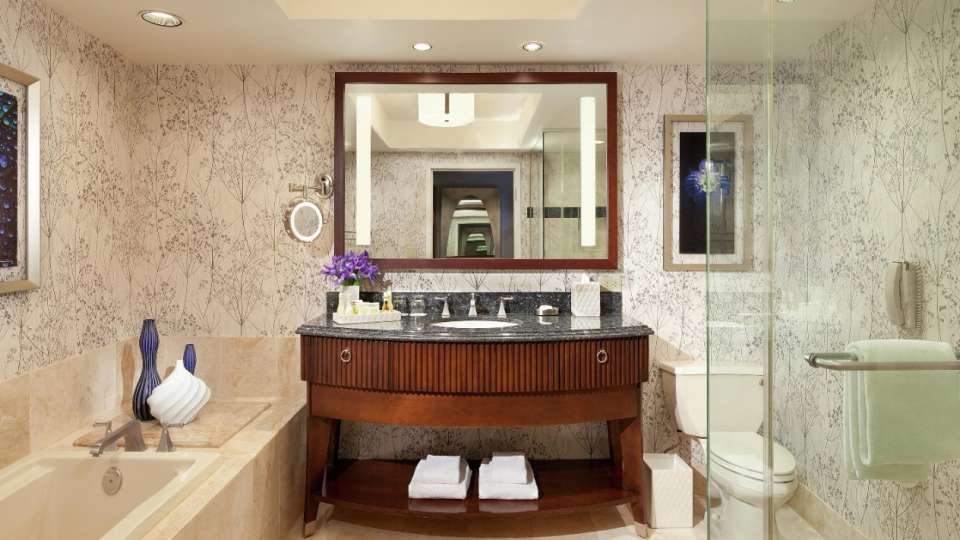 Bellagio Resort King Room Bathroom