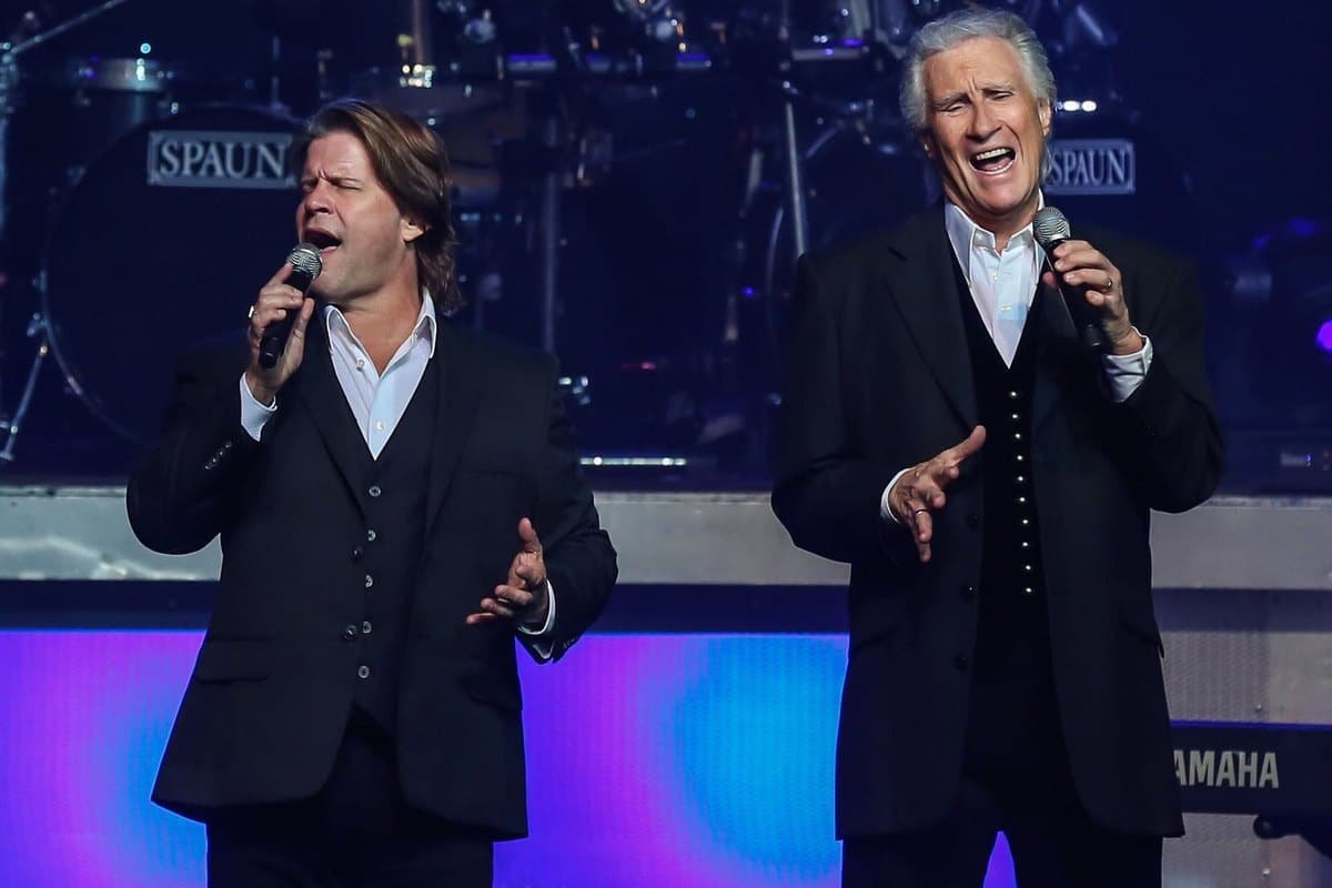 The Righteous Brothers: Bill MEDLEY & Bucky HEARD