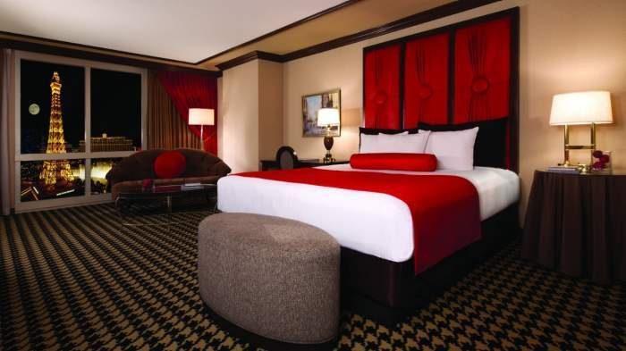 Paris Las Vegas Red Room 1 King