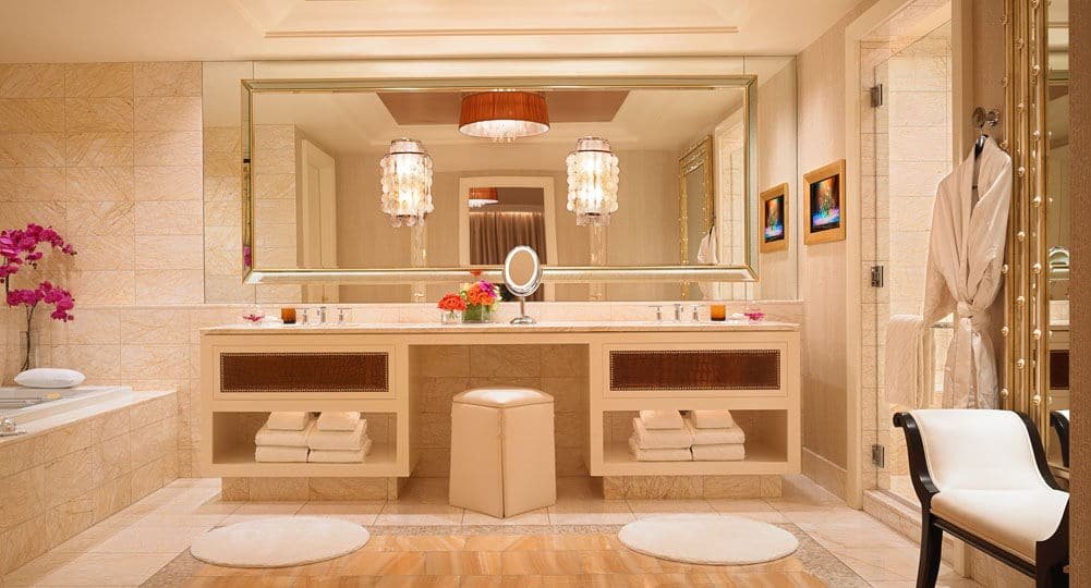 Encore Las Vegas Salon Suite Bathroom