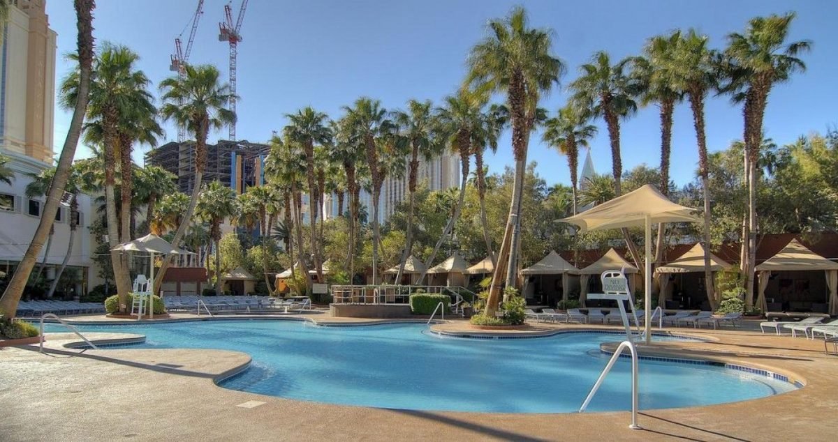 Treasure Island Las Vegas Pool