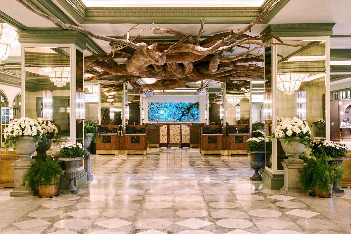 Park MGM Las Vegas Lobby