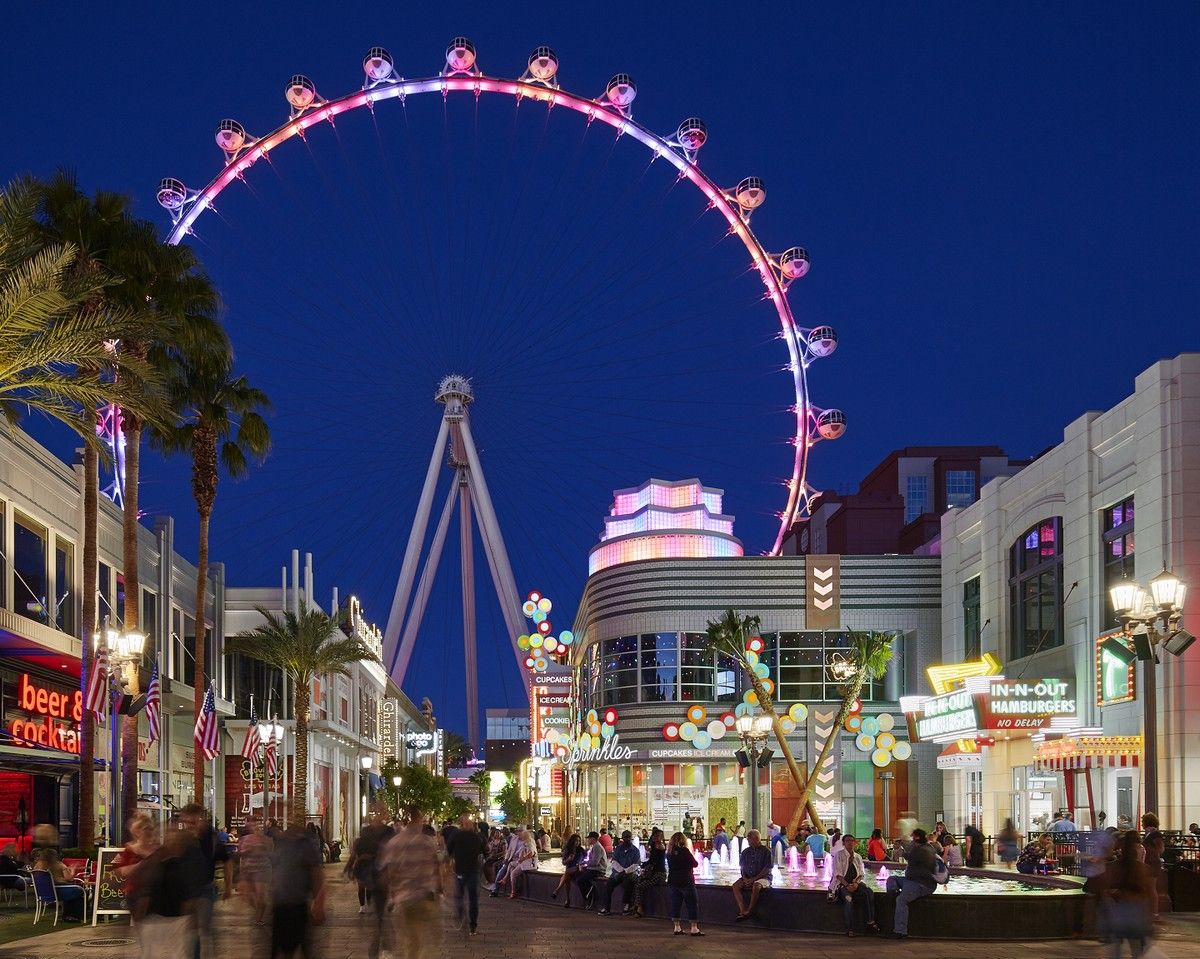 Las Vegas, Nevada, USA. 18th Nov, 2020. The Las Vegas Gateway Arches are  seen illuminated along the Las Vegas Strip for the first time. The 80-foot  tall arches, lighted with over 13,000