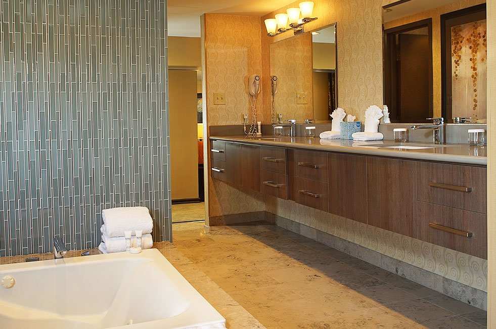 Gold Coast Las Vegas Luxury Suite Bathroom