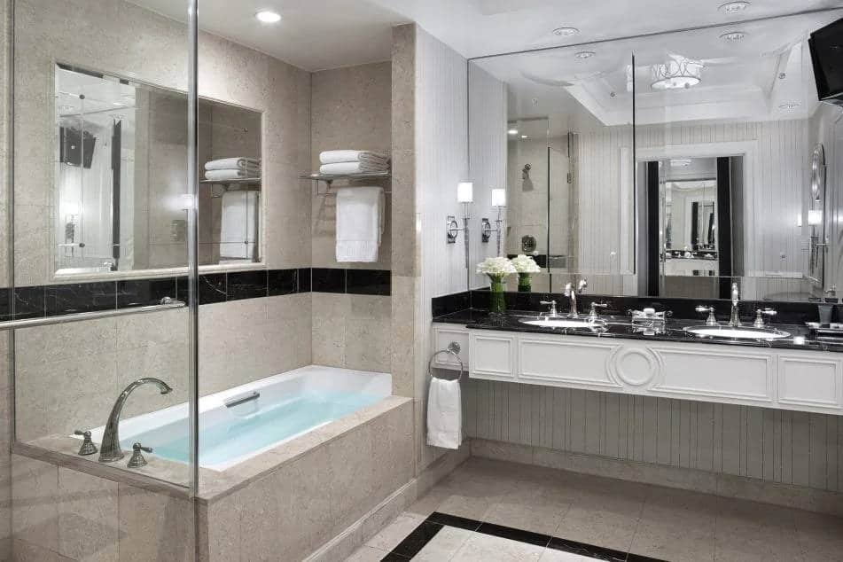 Palazzo Las Vegas Luxury Two Queen Suite Bathroom