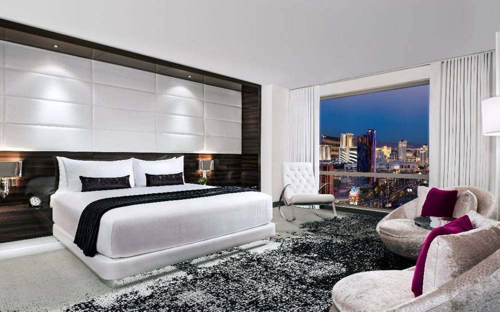 Palms Las Vegas Ivory Suite Bedroom