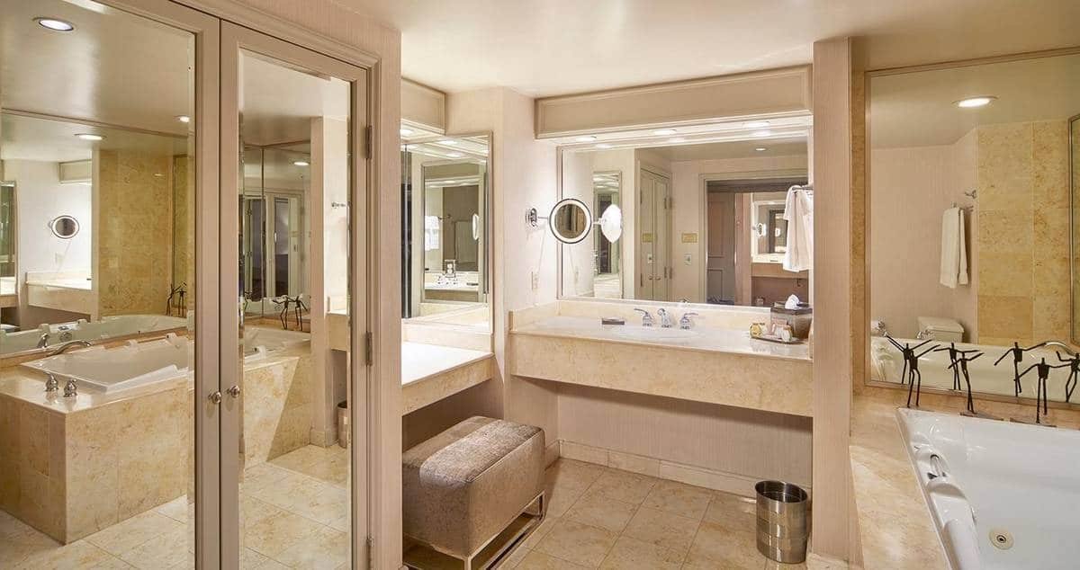 Treasure Island Las Vegas Executive Suite Bathroom