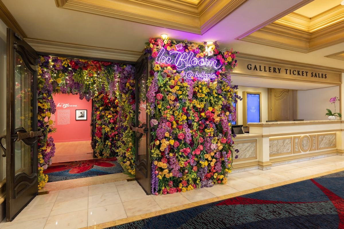 Installation View of Floral Entry to Bellagio Gallery of Fine Art of In Bloom, 2023 Photo Credit_ Jenks Imaging