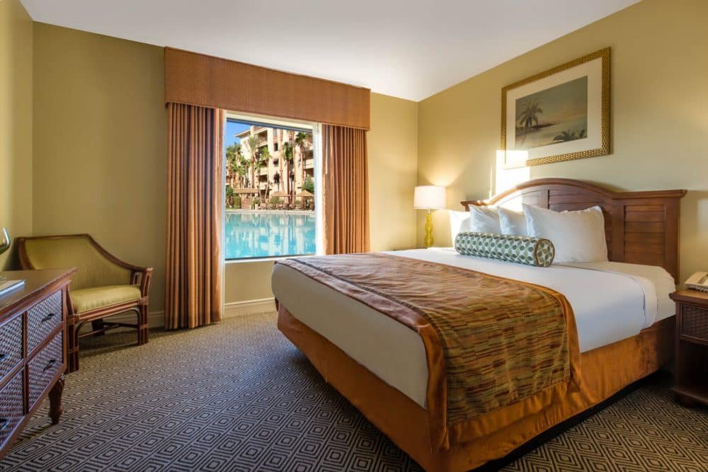 Tahiti Village Resort & Spa Las Vegas Moorea Bedroom