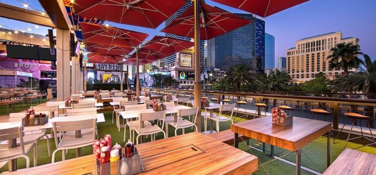 Beer-Park-Paris-Las-Vegas